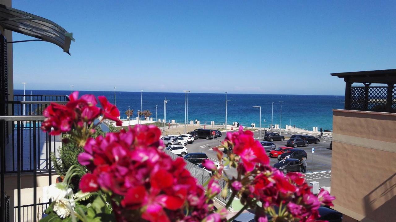 Gallery Art - Sea View Monopoli Buitenkant foto